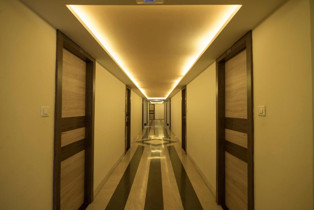 Palette Hotel Nisarga By Sunday Бопал Екстериор снимка